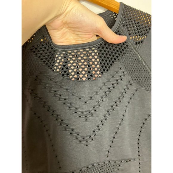 Athleta Women's Small Top Black Diamond Mesh Trophy Short Sleeve - Picture 5 of 9